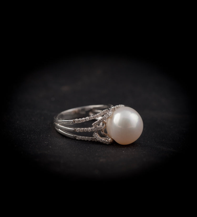 Freshwater Pearl and Diamond Ring